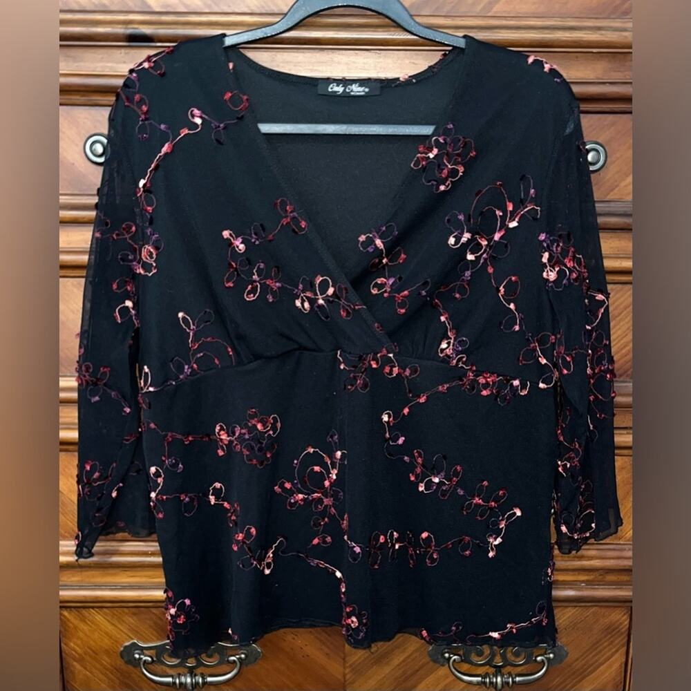 Only Nine mesh V-neck top with embroidered floral details 24” P2P